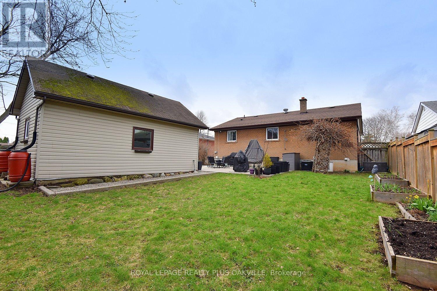 1304 Bunnell Drive, Burlington, Ontario  L7P 2E1 - Photo 40 - W13006302