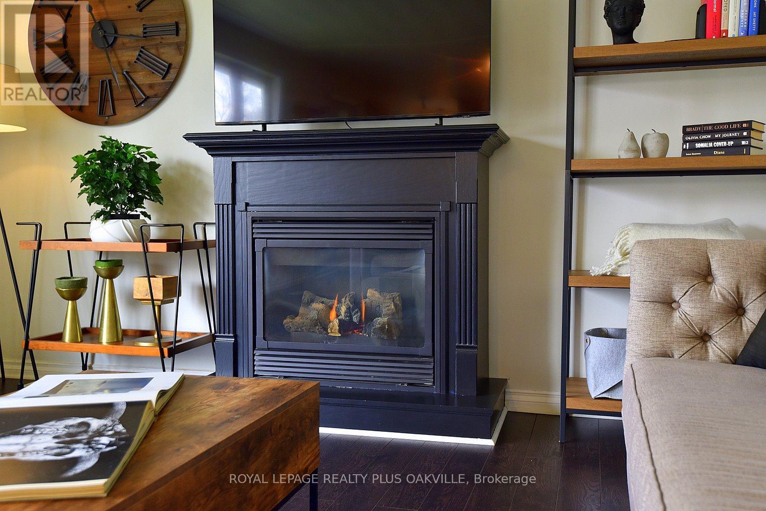 1304 Bunnell Drive, Burlington, Ontario  L7P 2E1 - Photo 9 - W13006302