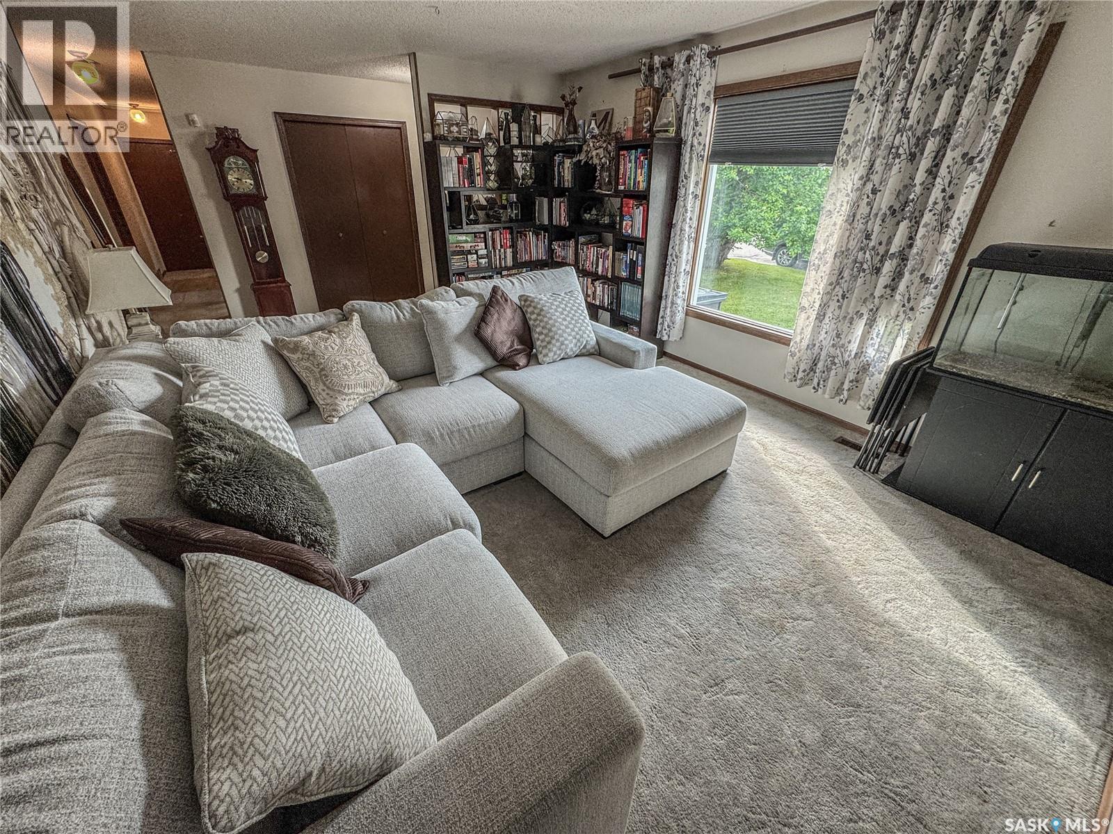 1012 Eden Street, Indian Head, Saskatchewan  S0G 2K0 - Photo 8 - SK033070