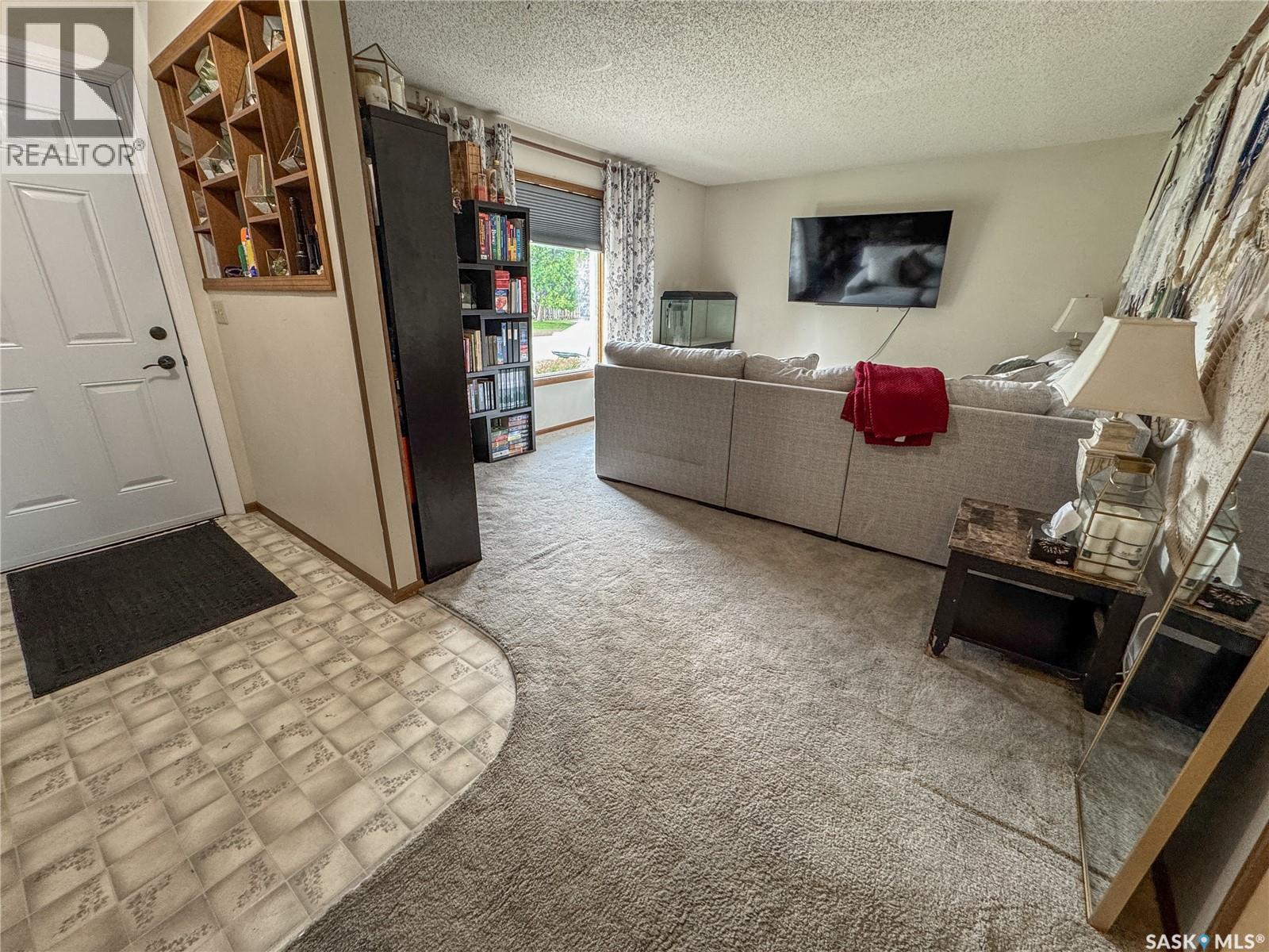 1012 Eden Street, Indian Head, Saskatchewan  S0G 2K0 - Photo 9 - SK033070