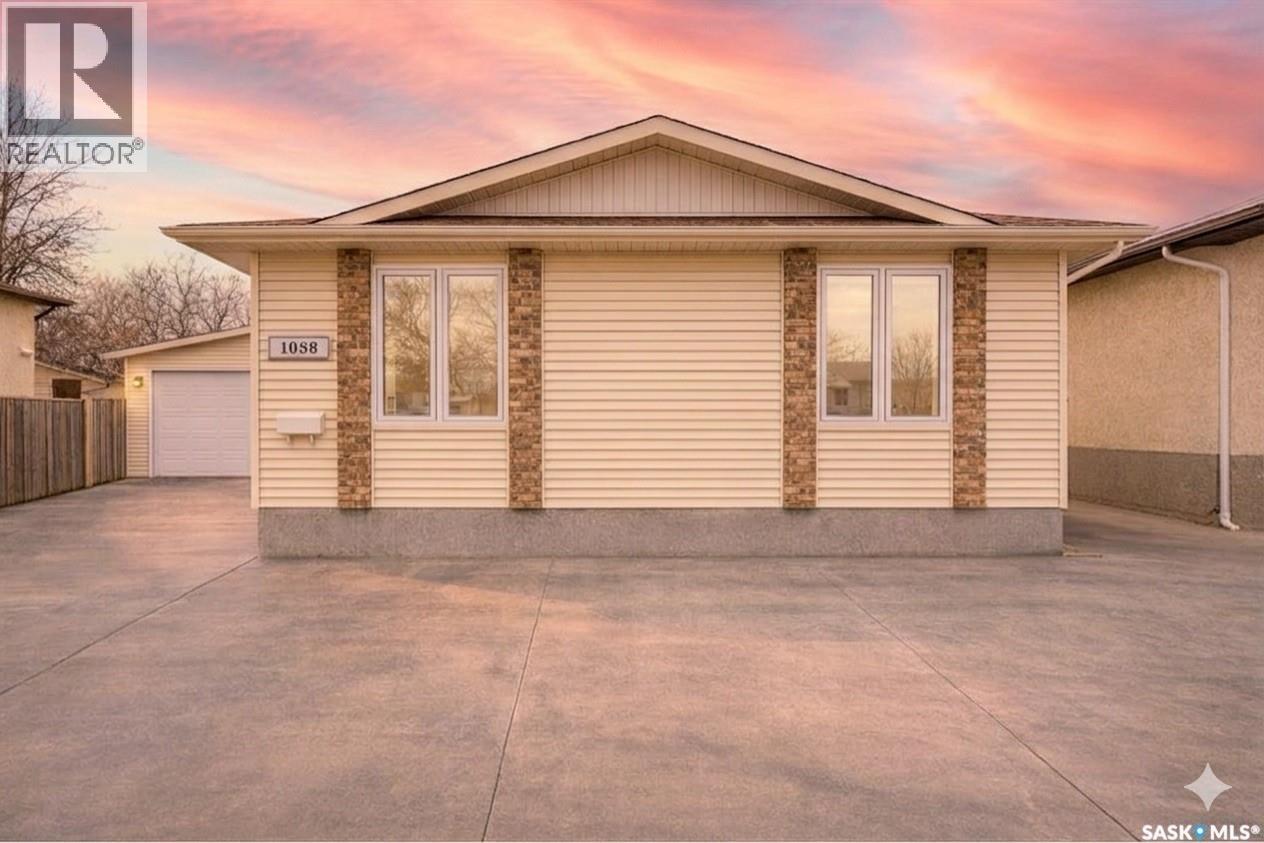 1058 Middleton CRESCENT, regina, Saskatchewan