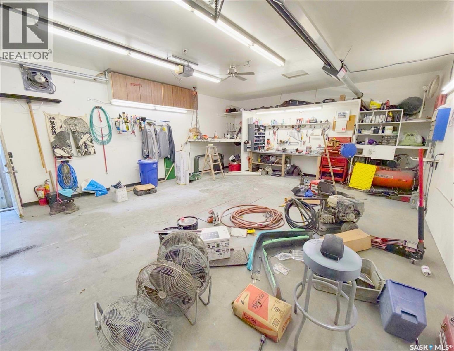 1058 Middleton Crescent, Regina, Saskatchewan  S4N 7B5 - Photo 10 - SK032883