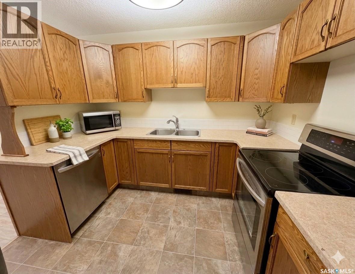 1058 Middleton Crescent, Regina, Saskatchewan  S4N 7B5 - Photo 21 - SK032883