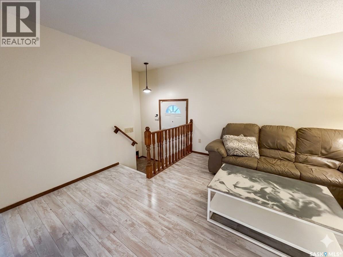 1058 Middleton Crescent, Regina, Saskatchewan  S4N 7B5 - Photo 29 - SK032883