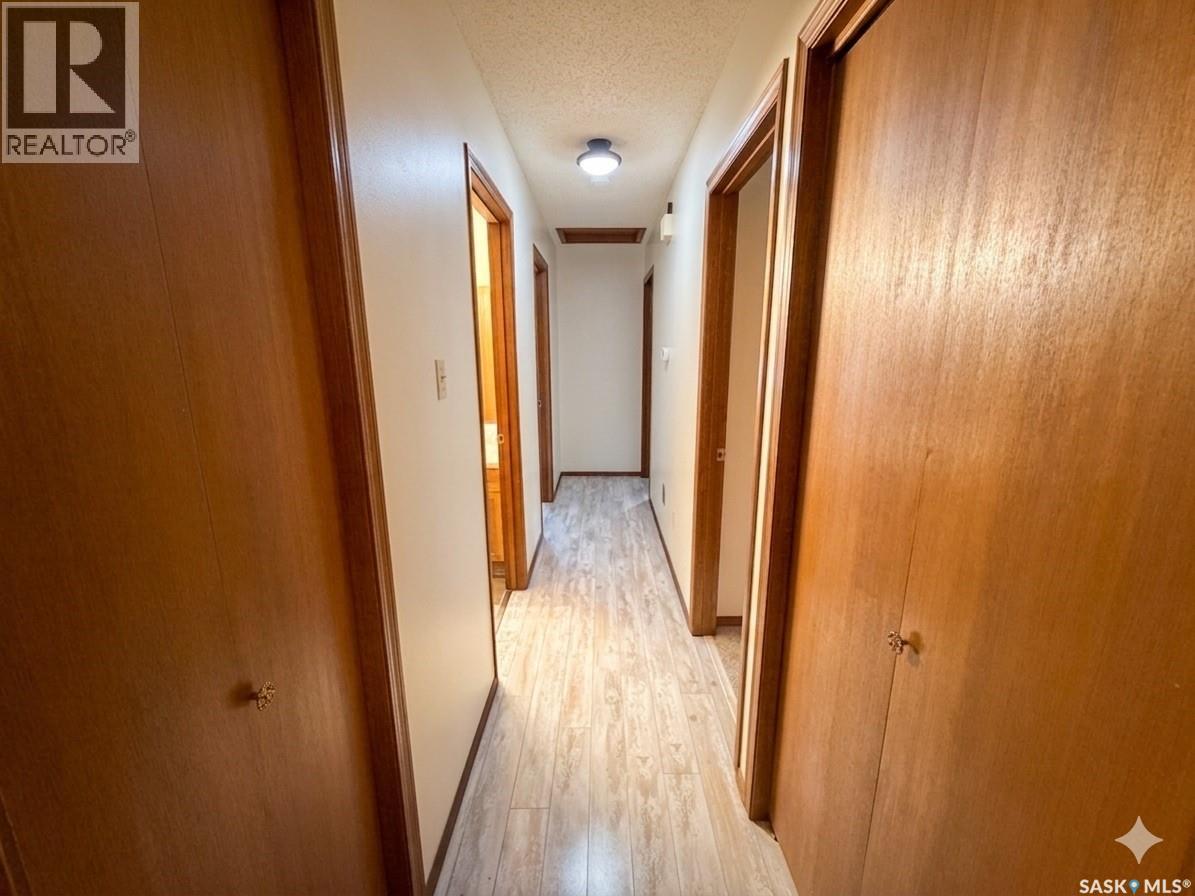 1058 Middleton Crescent, Regina, Saskatchewan  S4N 7B5 - Photo 31 - SK032883