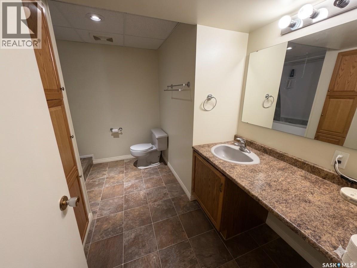 1058 Middleton Crescent, Regina, Saskatchewan  S4N 7B5 - Photo 40 - SK032883