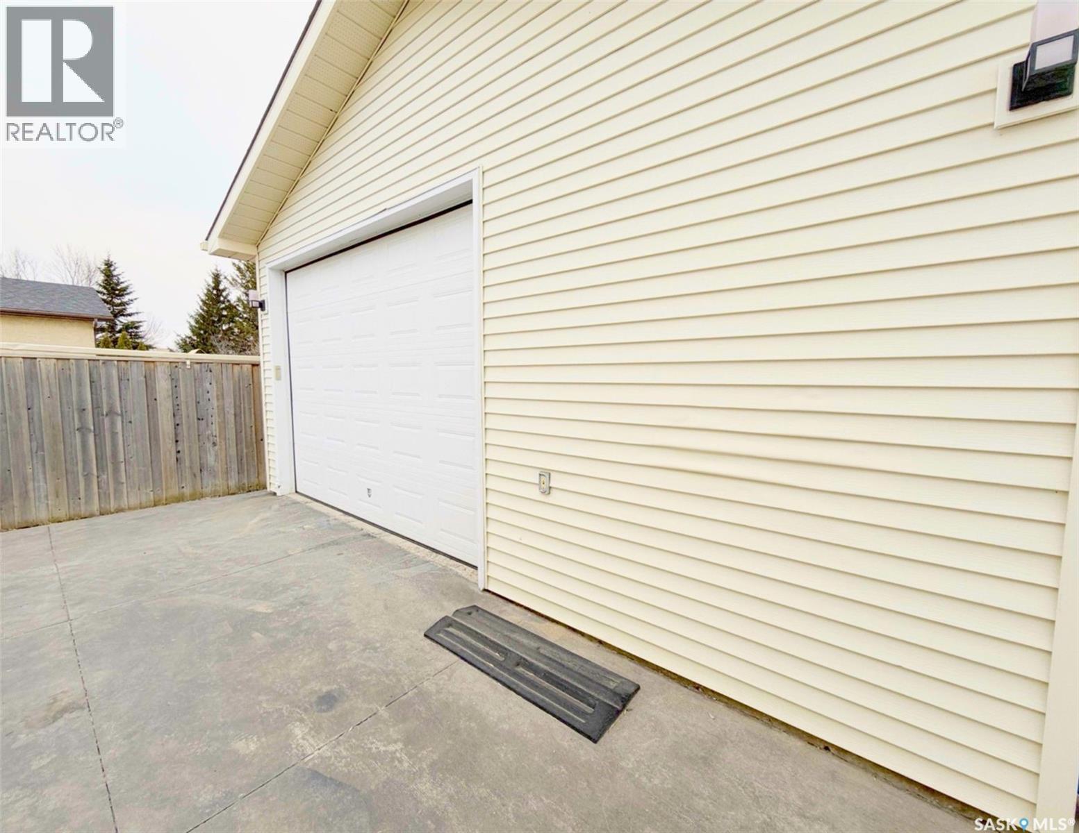 1058 Middleton Crescent, Regina, Saskatchewan  S4N 7B5 - Photo 7 - SK032883