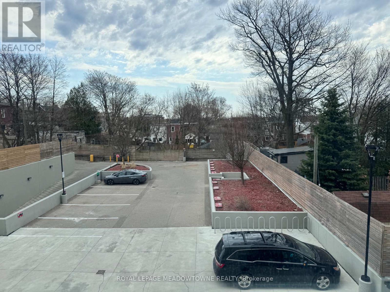 213 - 2055 Danforth Avenue, Toronto, Ontario  M4C 1J8 - Photo 7 - E12998206