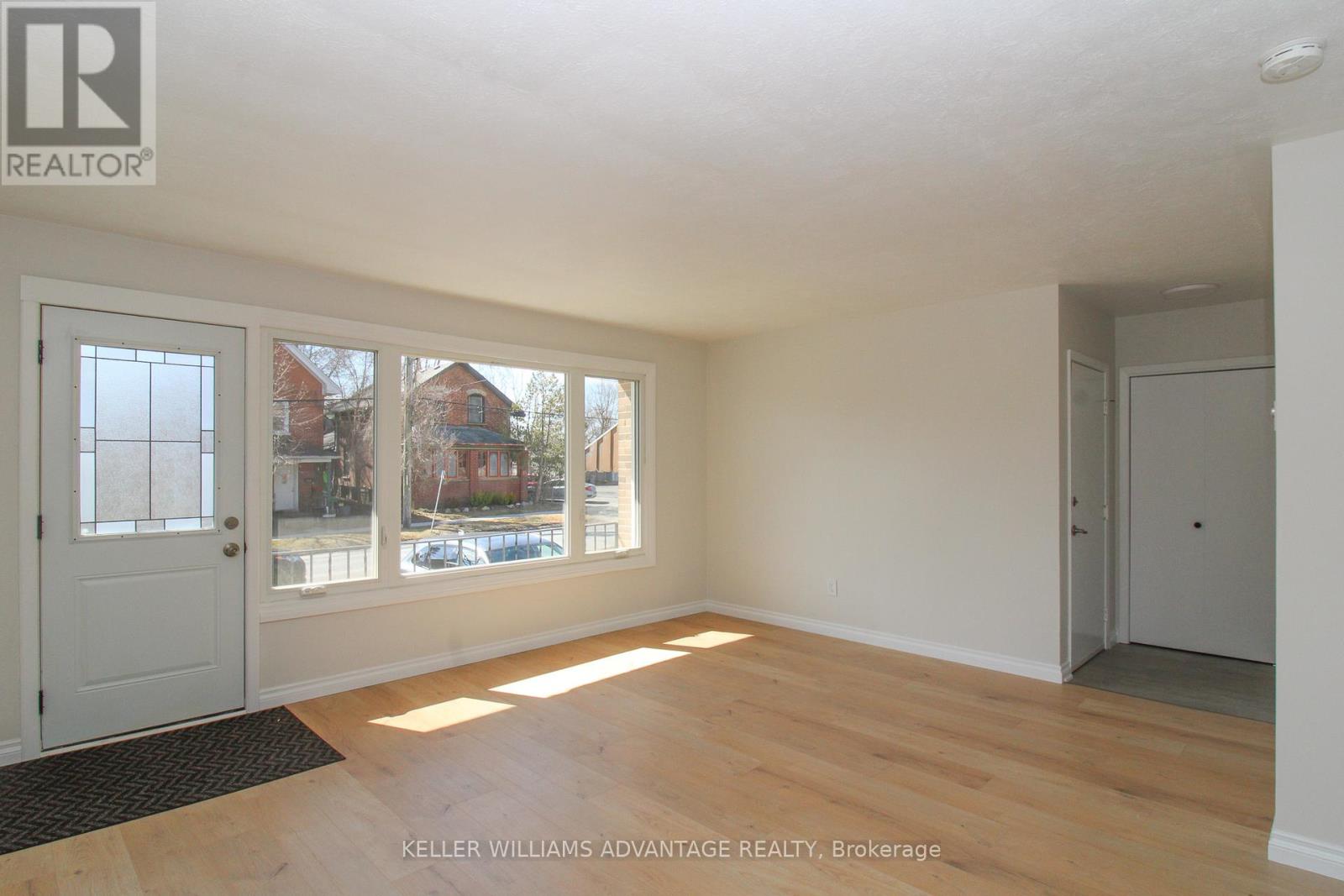 Main - 506 Sherbrooke Street, Peterborough, Ontario  K9J 2P3 - Photo 4 - X13006100