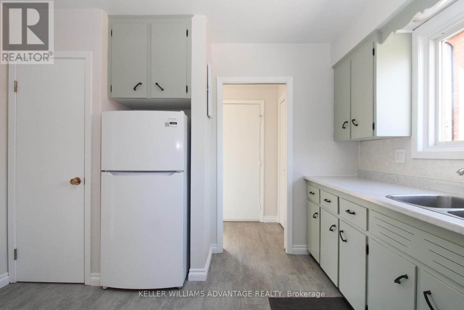 Main - 506 Sherbrooke Street, Peterborough, Ontario  K9J 2P3 - Photo 9 - X13006100