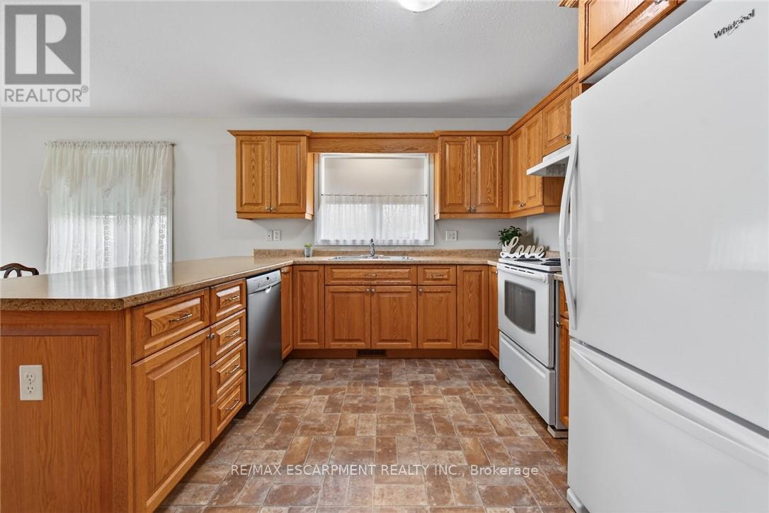 536 Alder Street E, Haldimand, Ontario  N1A 1E6 - Photo 12 - X13006234