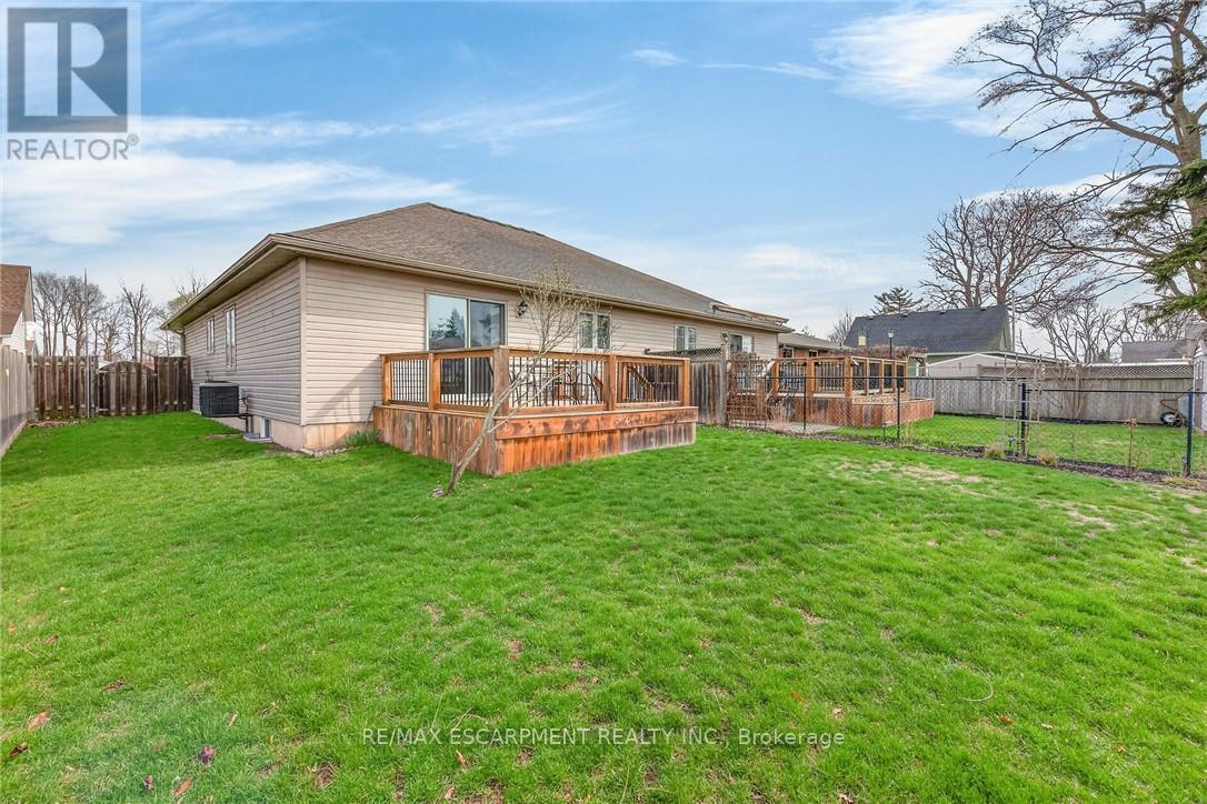 536 Alder Street E, Haldimand, Ontario  N1A 1E6 - Photo 3 - X13006234