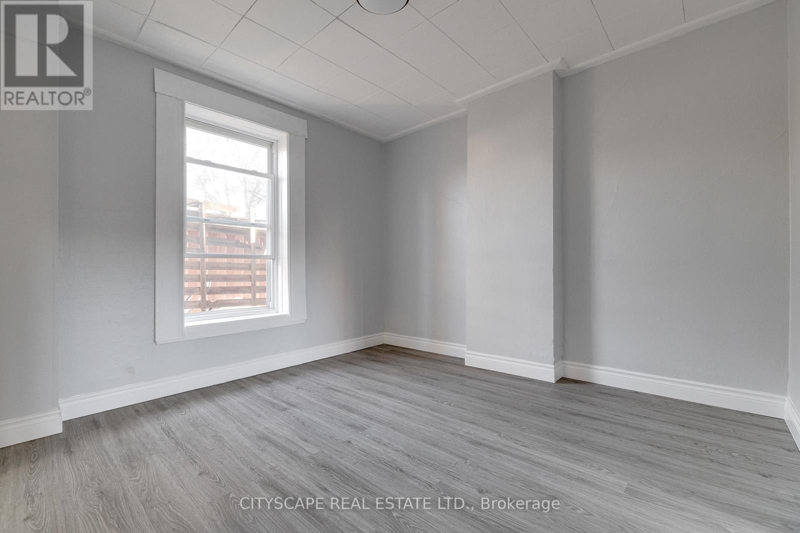 B - 61 Eby Street S, Kitchener, Ontario  N2G 3K9 - Photo 7 - X13006288