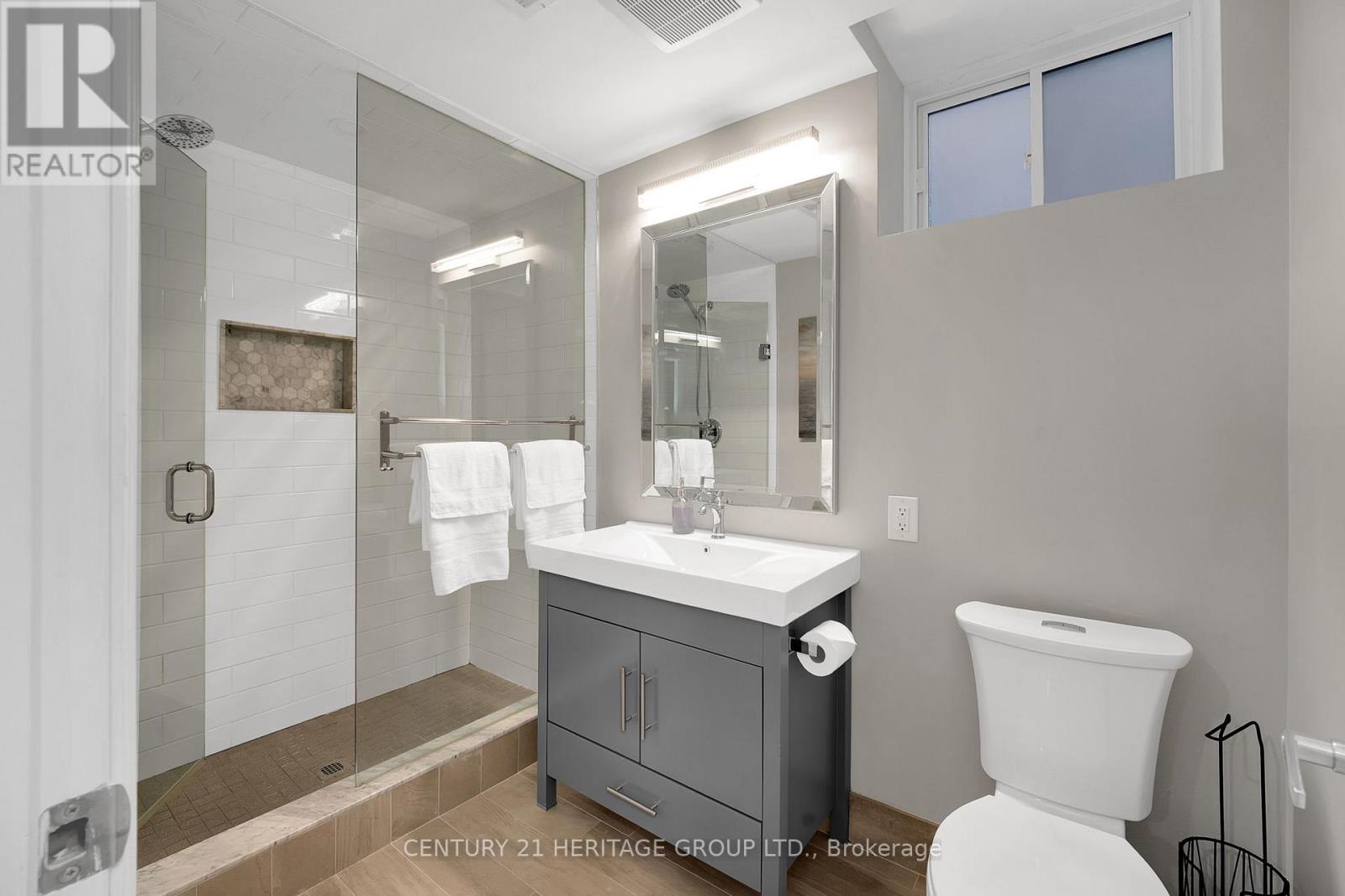 605 Mcgregor Farm Trail, Newmarket, Ontario  L3X 0H6 - Photo 38 - N13000490