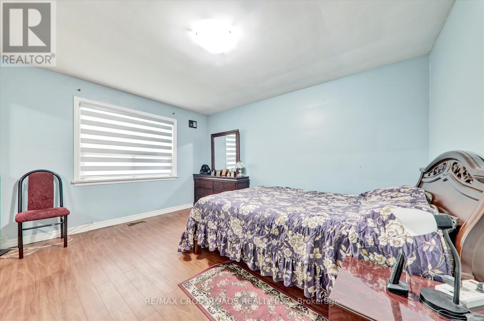 18 De Marco Boulevard, Toronto, Ontario  M6L 2W1 - Photo 20 - W12862062