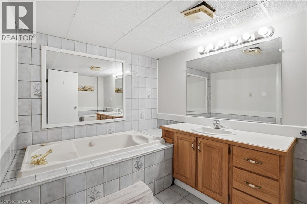 94 Wendover Drive, Hamilton, Ontario  L9C 5X5 - Photo 39 - 40816694