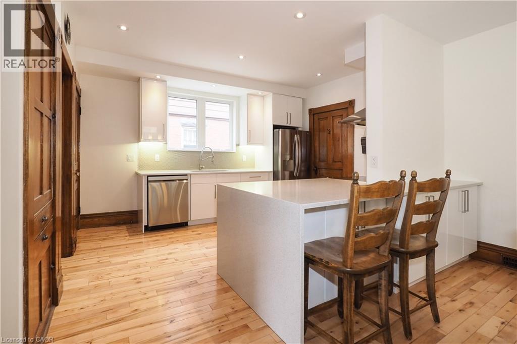 18 Theresa Street, Kitchener, Ontario  N2G 1M1 - Photo 16 - 40819557