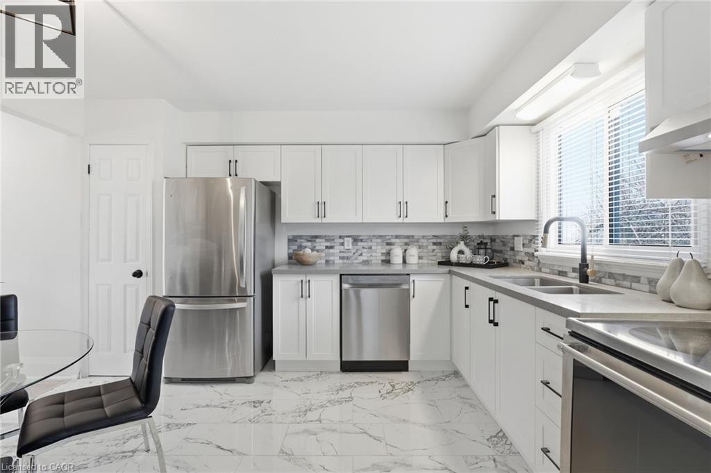 4140 Celia Court, Burlington, Ontario  L7L 5L9 - Photo 11 - 40819583