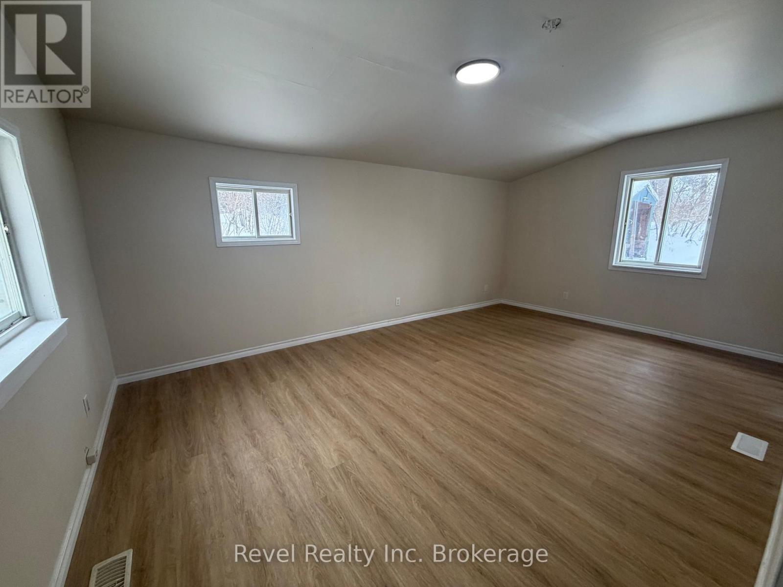 442 Pine Street, Mattawa, Ontario  P0H 1V0 - Photo 29 - X12896300