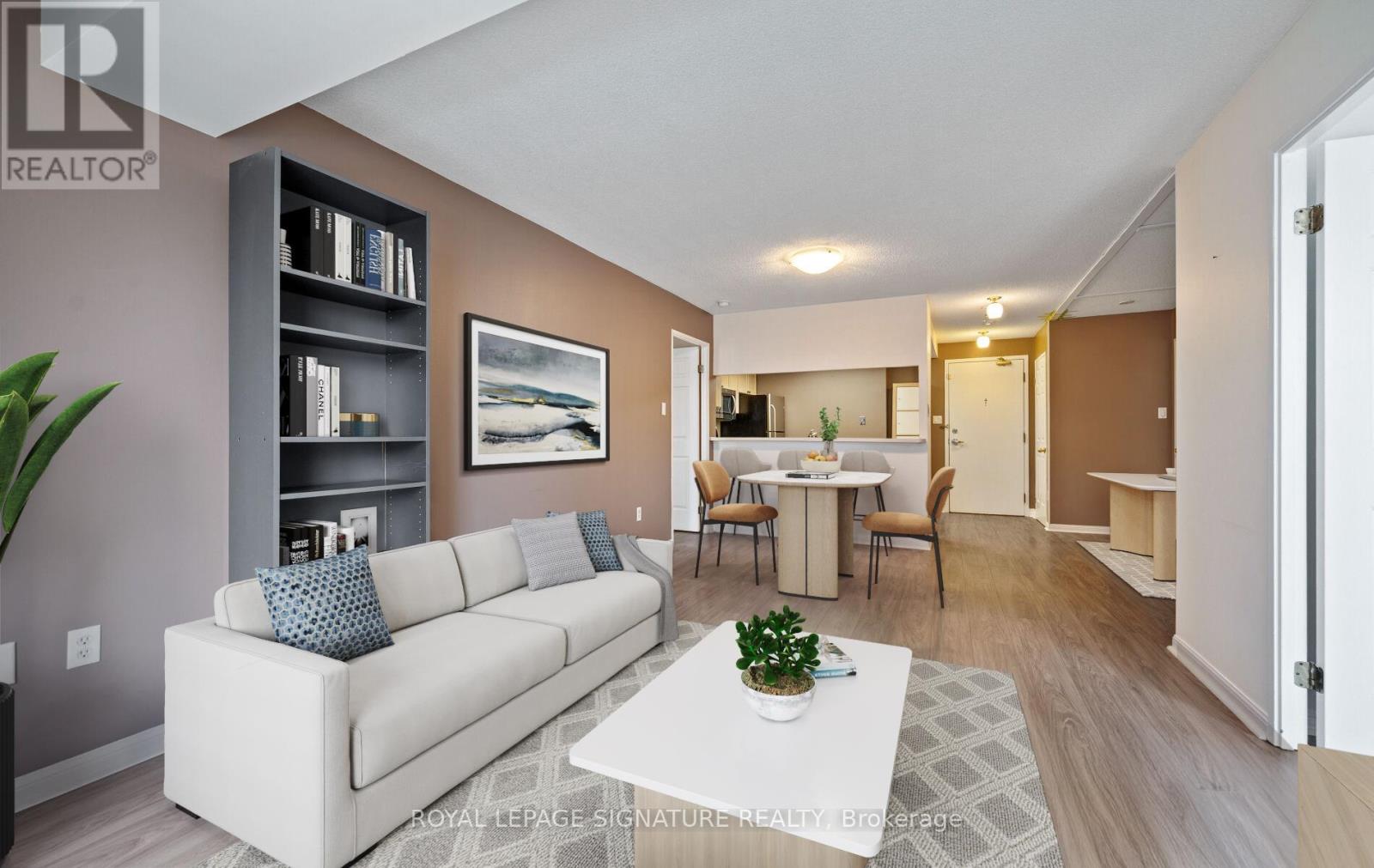 102 - 101 Subway Crescent, Toronto, Ontario M9B 6K4 - Photo 2 - W12941896