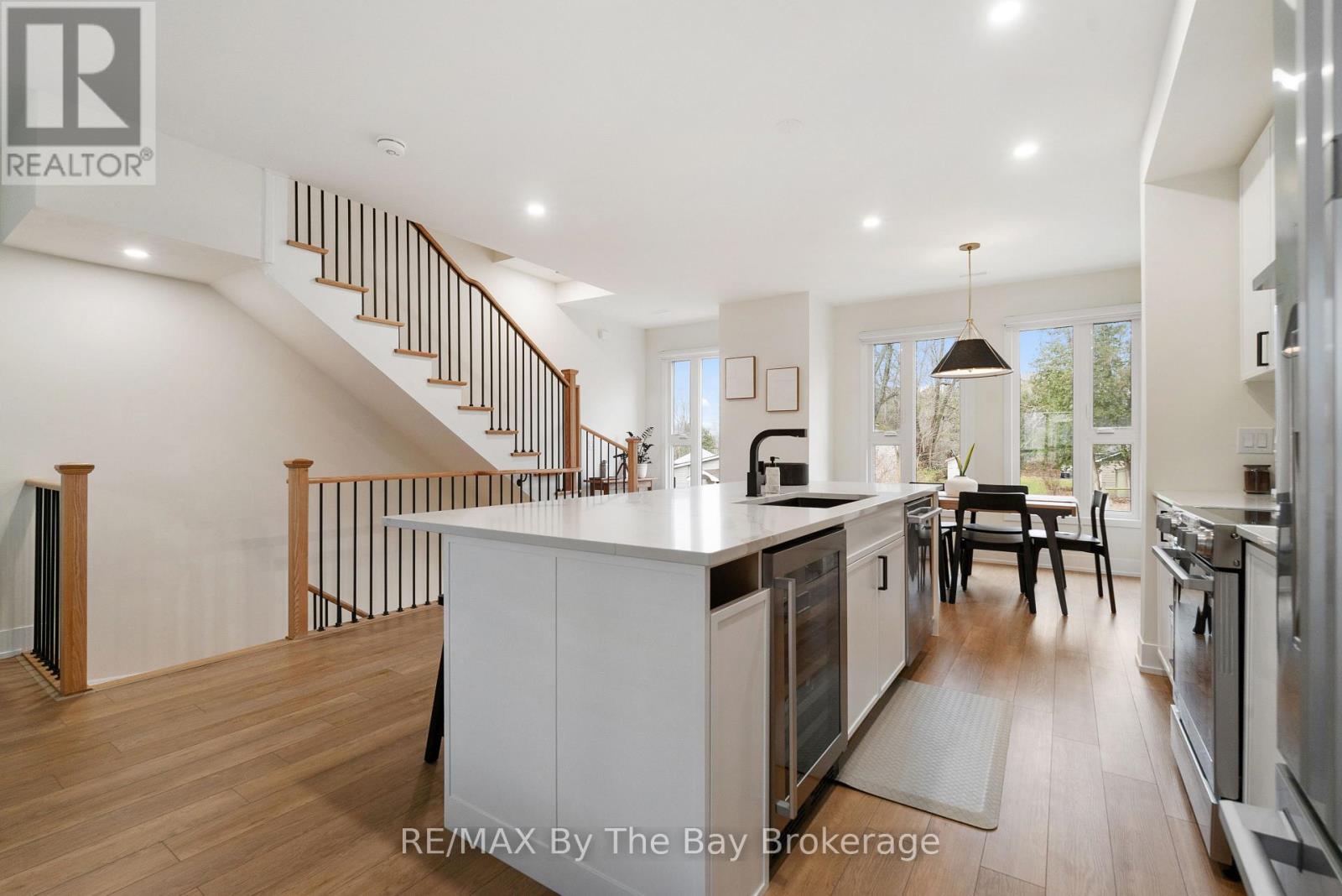 8 Bru Lor Lane, Orillia, Ontario  L3V 8P4 - Photo 10 - S13006468