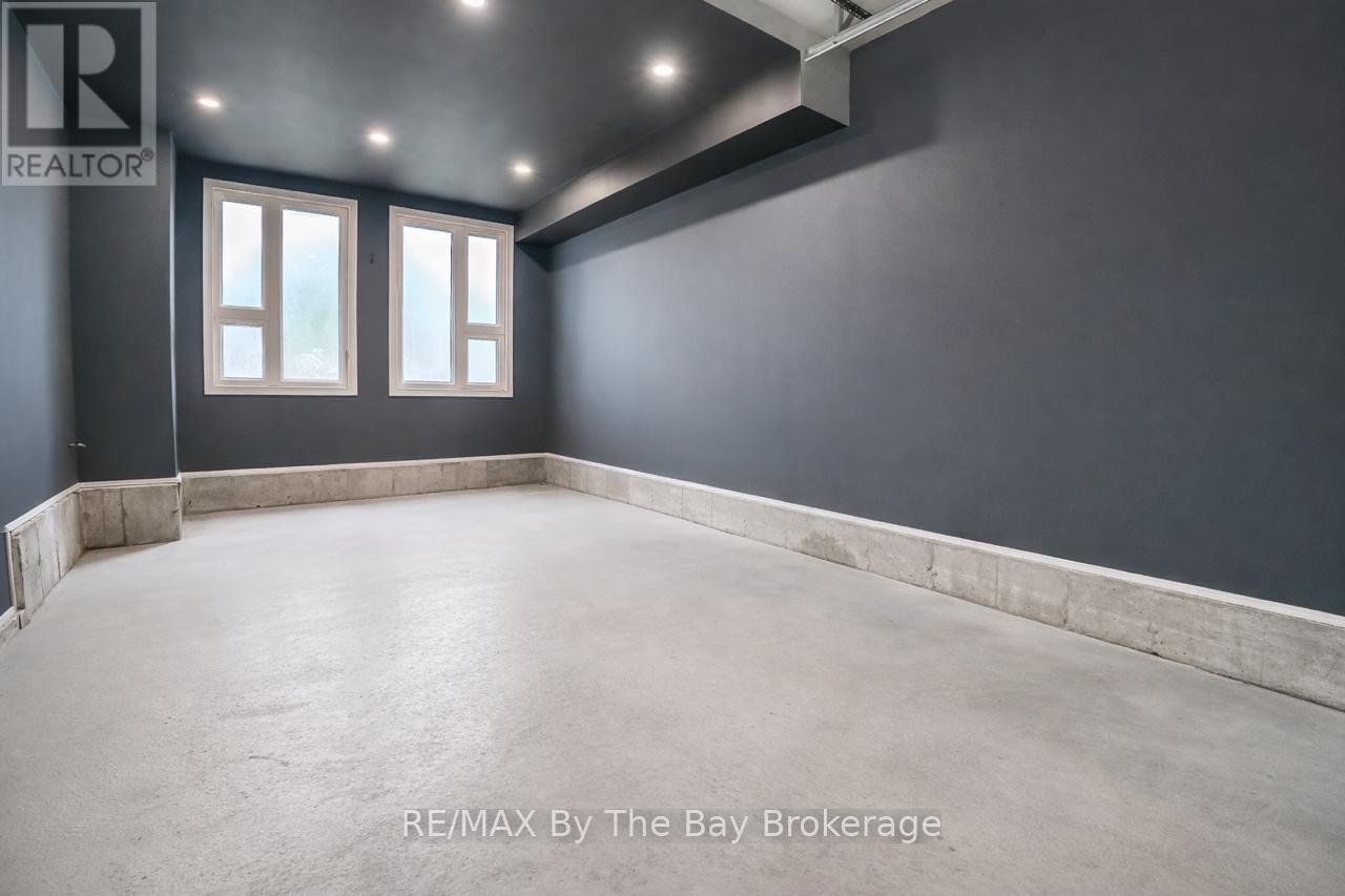 8 Bru Lor Lane, Orillia, Ontario  L3V 8P4 - Photo 41 - S13006468