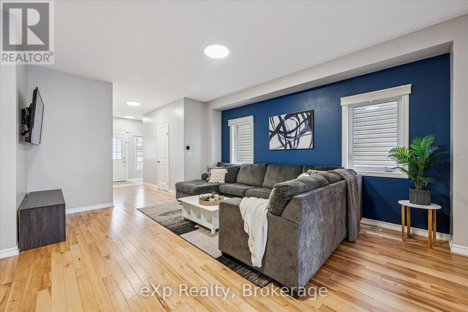 40 Courtney Street, Centre Wellington, Ontario  N1M 0E5 - Photo 6 - X13006358