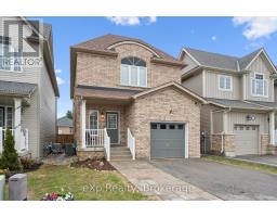 40 COURTNEY STREET, centre wellington (fergus), Ontario