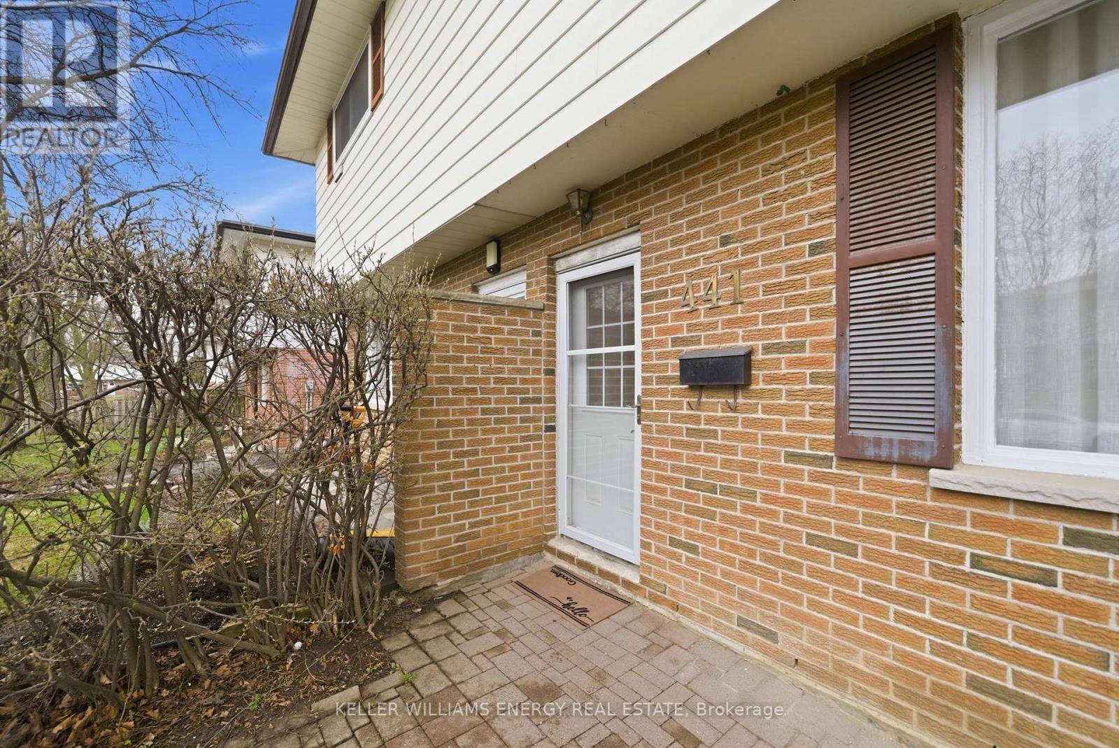 441 Maplewood Drive, Oshawa, Ontario  L1G 5R7 - Photo 2 - E13006314