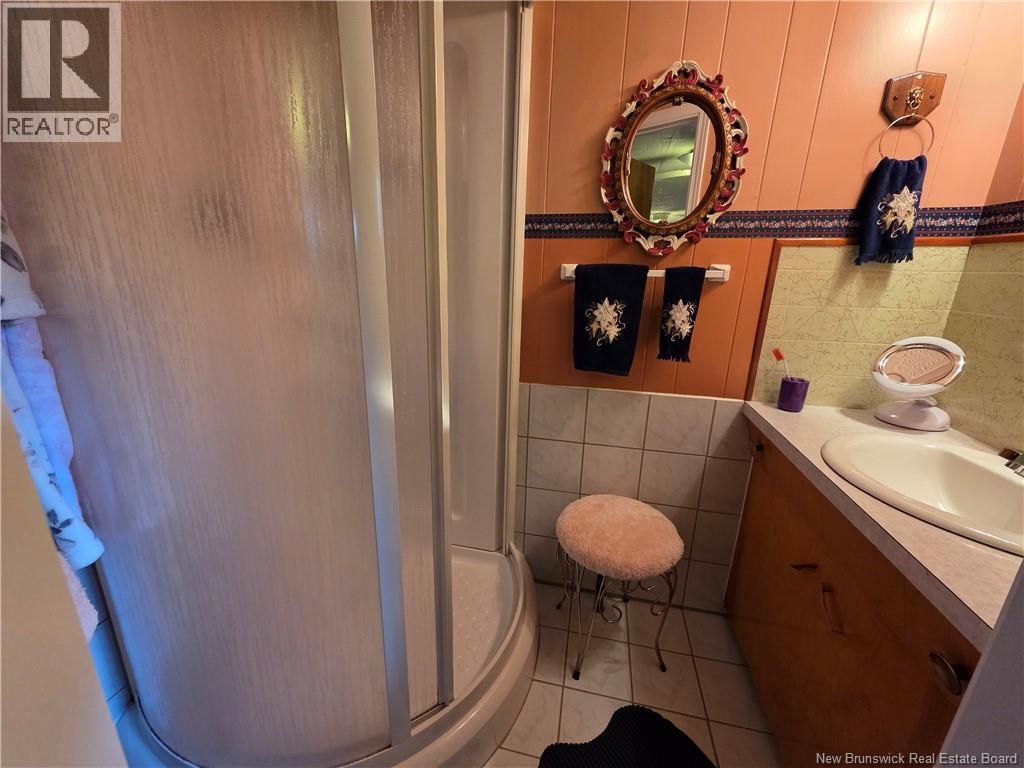 198 Bellevue Street, Grand Falls, New Brunswick  E3Y 1C2 - Photo 38 - NB137368