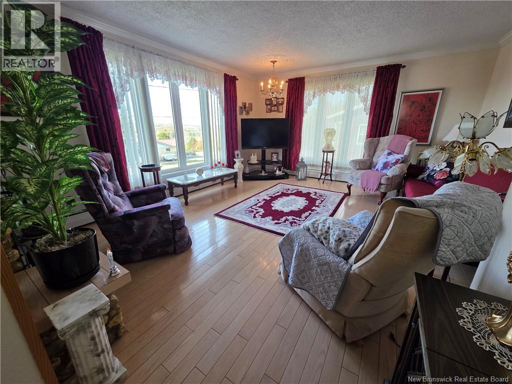 198 Bellevue Street, Grand Falls, New Brunswick  E3Y 1C2 - Photo 11 - NB137368