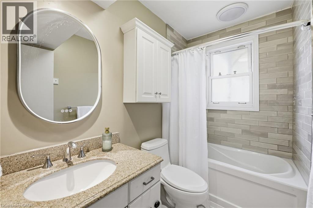 2074 Churchill Avenue, Burlington, Ontario  L7R 3T7 - Photo 16 - 40820436