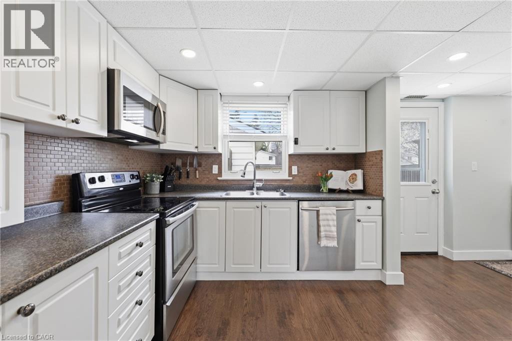 2074 Churchill Avenue, Burlington, Ontario  L7R 3T7 - Photo 8 - 40820436