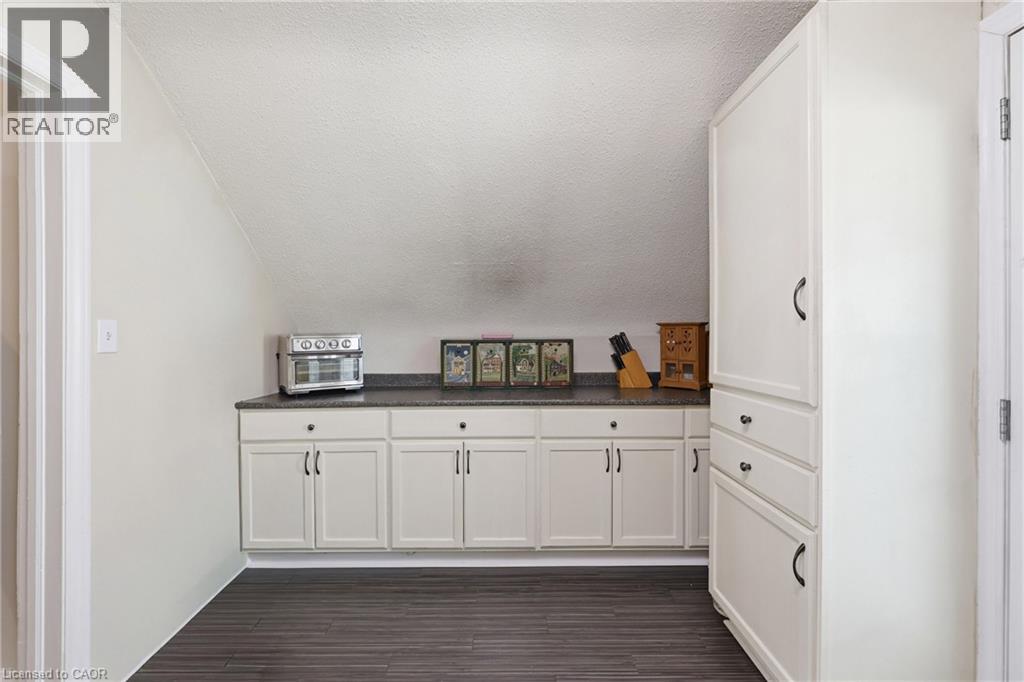 2074 Churchill Avenue, Burlington, Ontario  L7R 3T7 - Photo 24 - 40820436