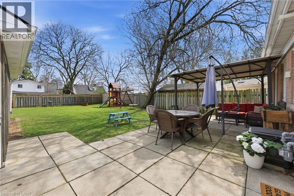 2074 Churchill Avenue, Burlington, Ontario  L7R 3T7 - Photo 35 - 40820436