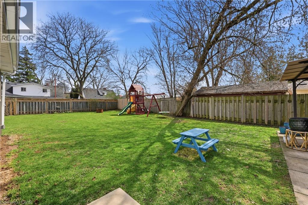 2074 Churchill Avenue, Burlington, Ontario  L7R 3T7 - Photo 38 - 40820436