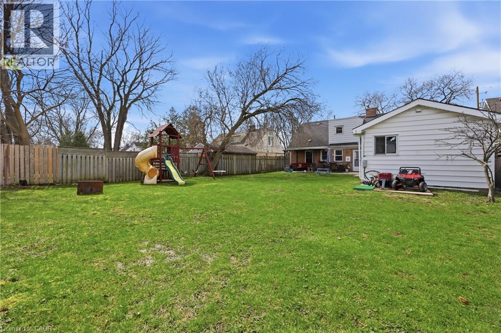 2074 Churchill Avenue, Burlington, Ontario  L7R 3T7 - Photo 41 - 40820436