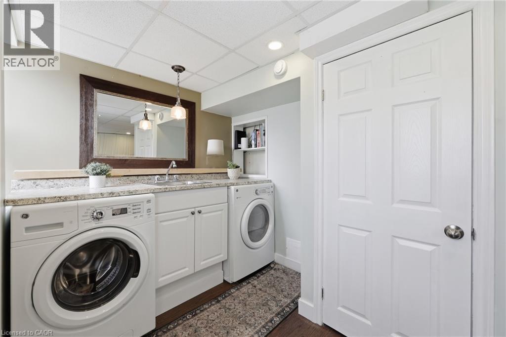 2074 Churchill Avenue, Burlington, Ontario  L7R 3T7 - Photo 12 - 40820436