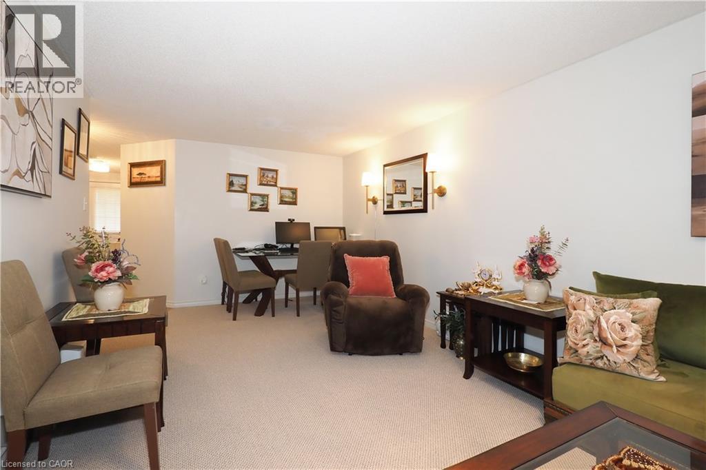 429 Exmoor Street, Waterloo, Ontario  N2K 3X5 - Photo 10 - 40820783