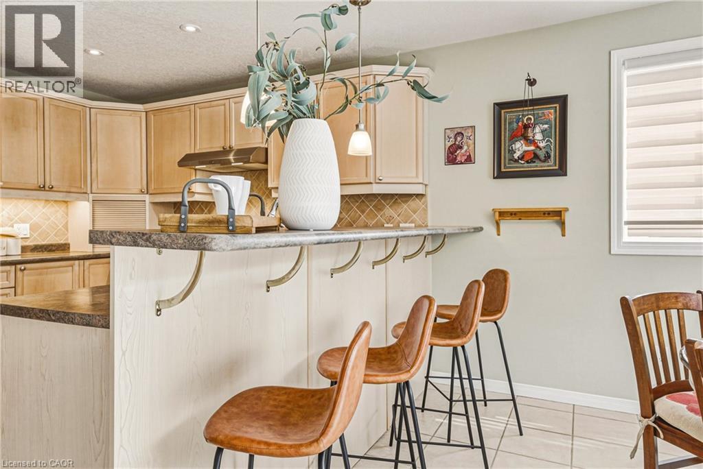 228 Holbeach Crescent, Waterloo, Ontario  N2J 4Y7 - Photo 10 - 40820884