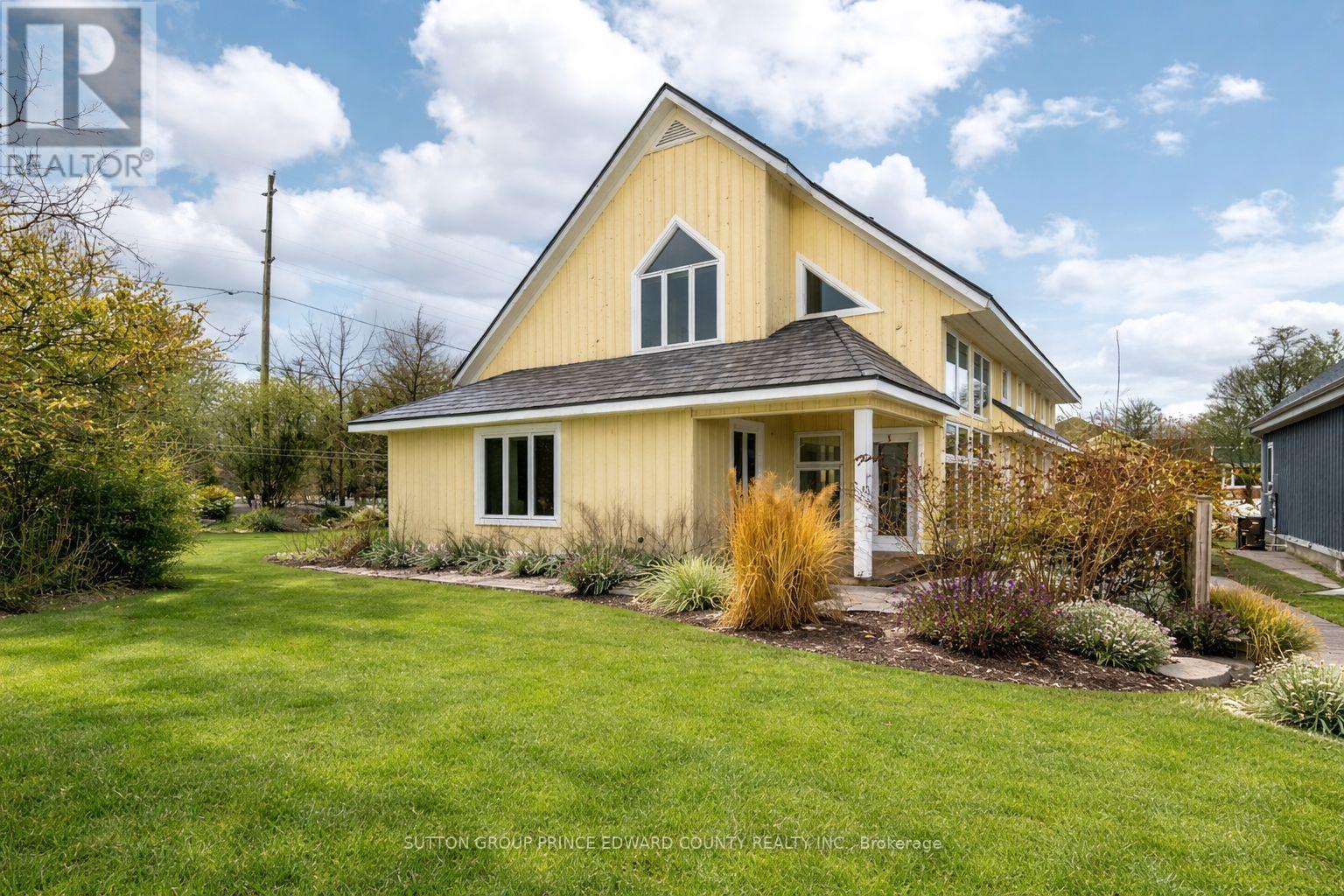 4 Carla Court, Prince Edward County, Ontario  K0K 3L0 - Photo 2 - X13006586