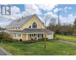 4 CARLA COURT, Prince Edward County, Ontario