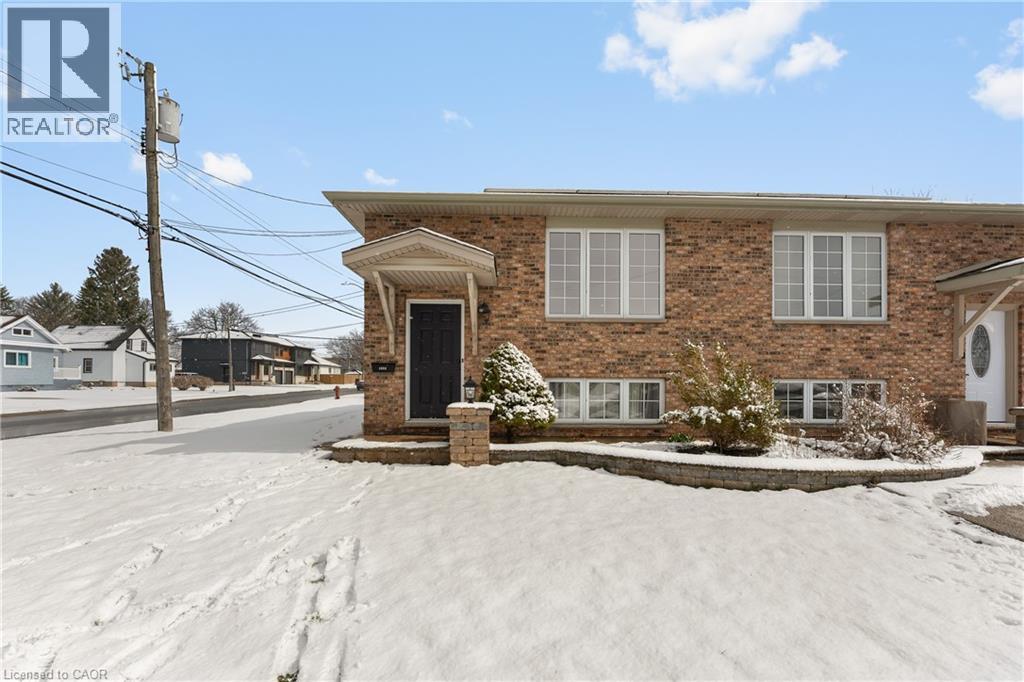 4688 Lee Avenue, Niagara Falls, Ontario  L2H 1M8 - Photo 2 - 40821241