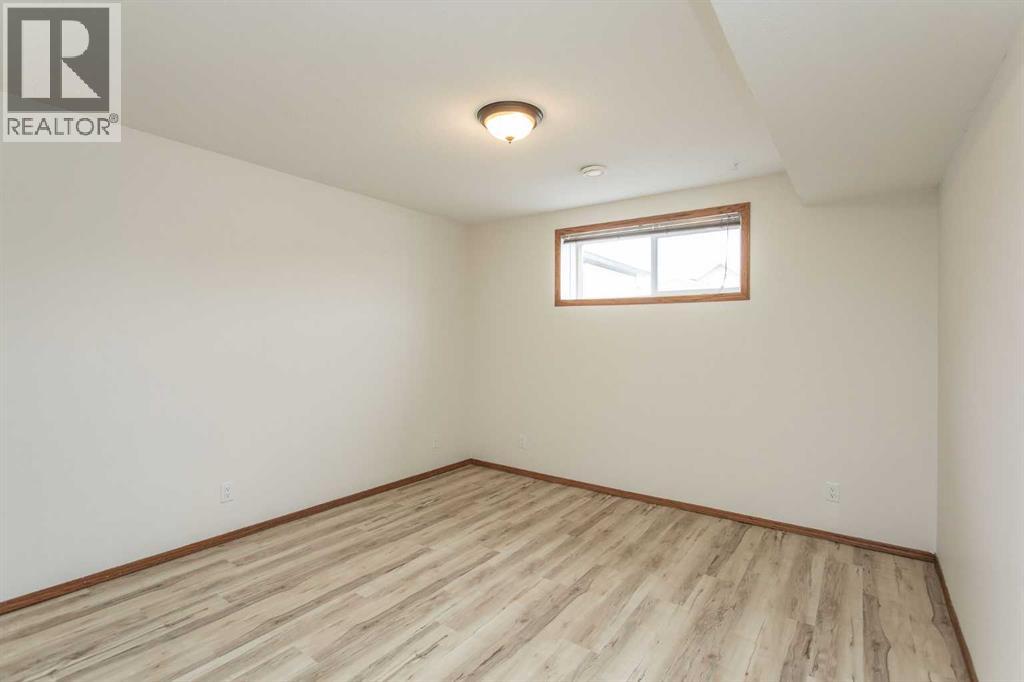 63 Vickers Close, Red Deer, Alberta  T4R 0E6 - Photo 22 - A2300177