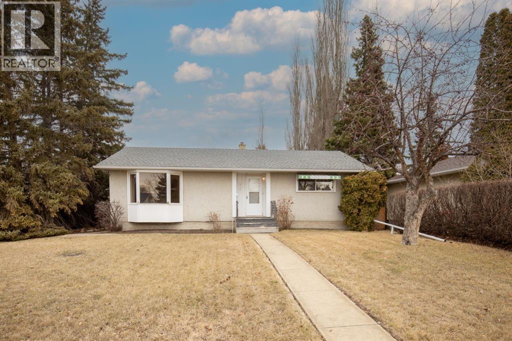 3943 38 Avenue, Red Deer, Alberta  T4N 2T6 - Photo 1 - A2301571