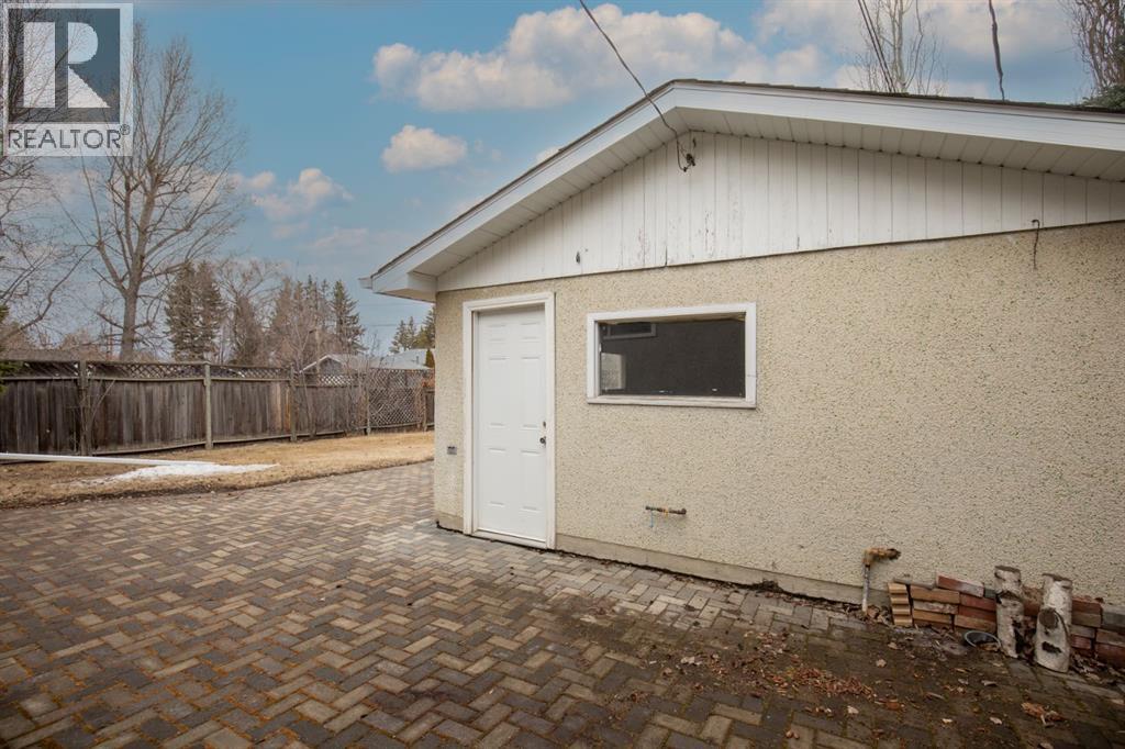 3943 38 Avenue, Red Deer, Alberta  T4N 2T6 - Photo 18 - A2301571