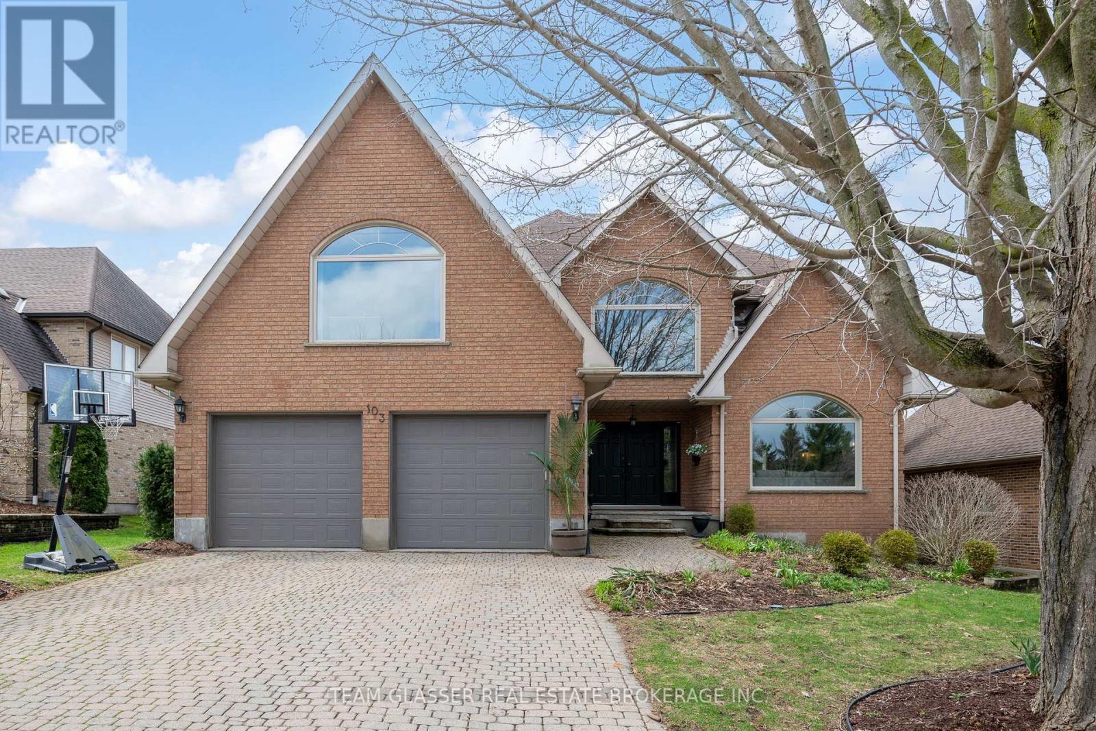 $1,099,000103 Rose Hip Place, London South, Ontario