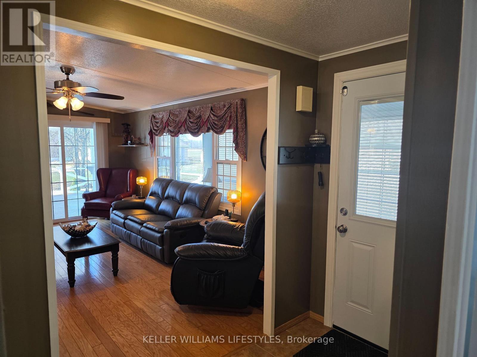 142 Sandbagger Crescent, Bluewater, Ontario  N0M 1G0 - Photo 21 - X13006574