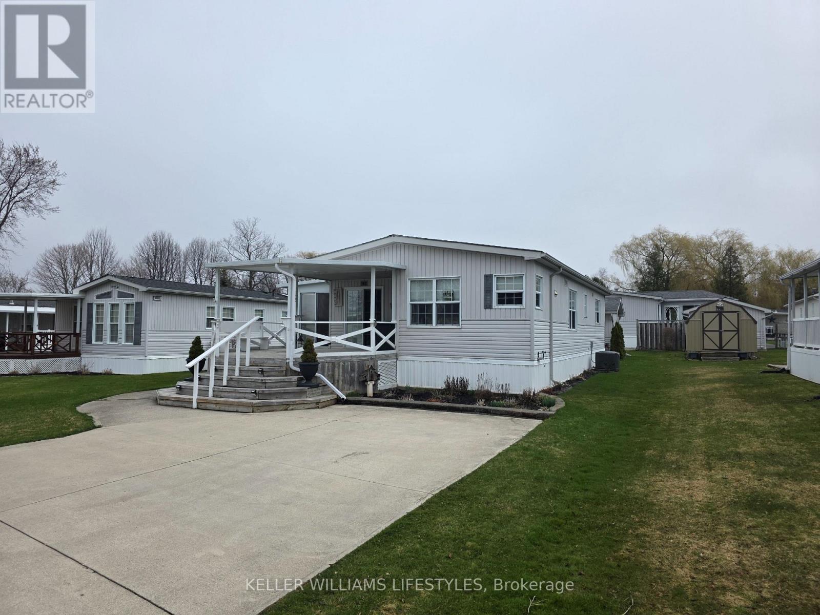 142 Sandbagger Crescent, Bluewater, Ontario  N0M 1G0 - Photo 4 - X13006574