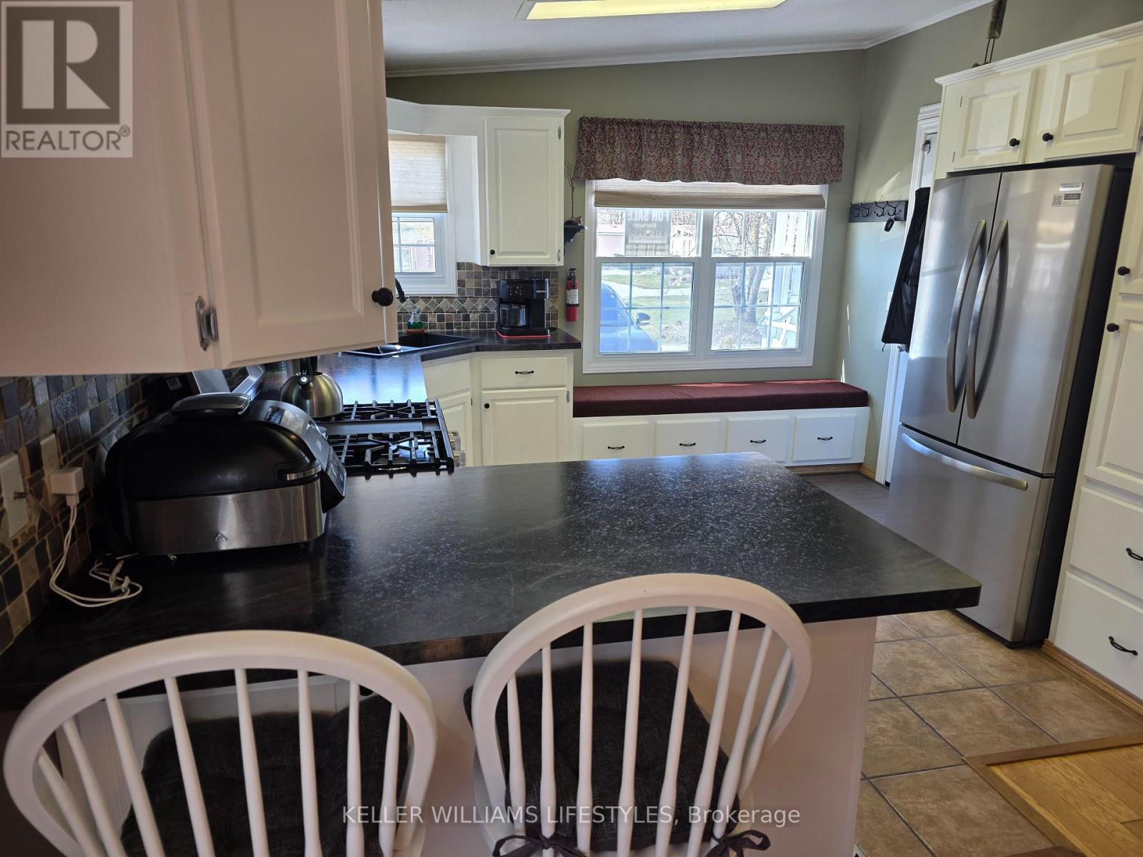 142 Sandbagger Crescent, Bluewater, Ontario  N0M 1G0 - Photo 7 - X13006574